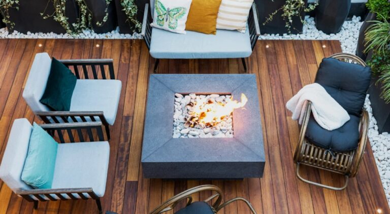 The Role of Deck Builders in Creating Multi-Functional Outdoor Living Areas Deck Builders