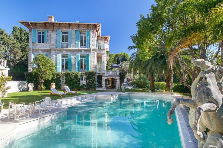 What Makes French Riviera Luxury Property A Billionaire Favorite
